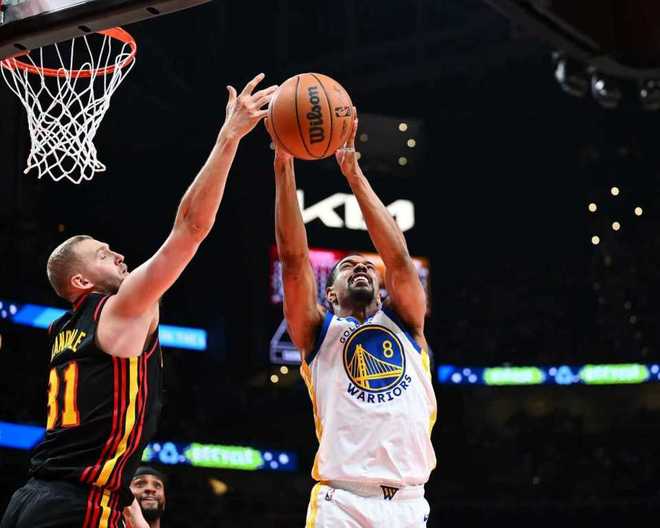 勇士客场惨败老鹰吞三连败 丹尼尔斯28分率队双