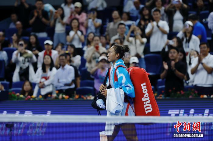 郑钦文因身体状况未达应有水平 将退出武汉网球
