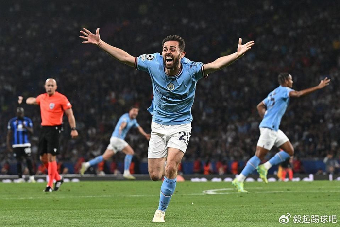 曼城中场核心席尔瓦赛季后离队 未来转会引热议