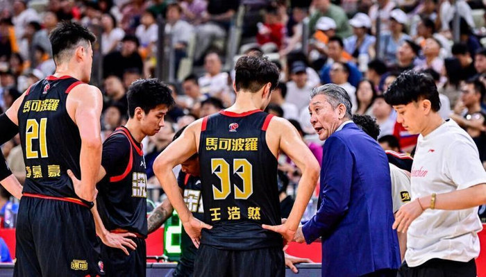 深圳男篮12连胜贺希宁王浩然率队稳居积分榜第三